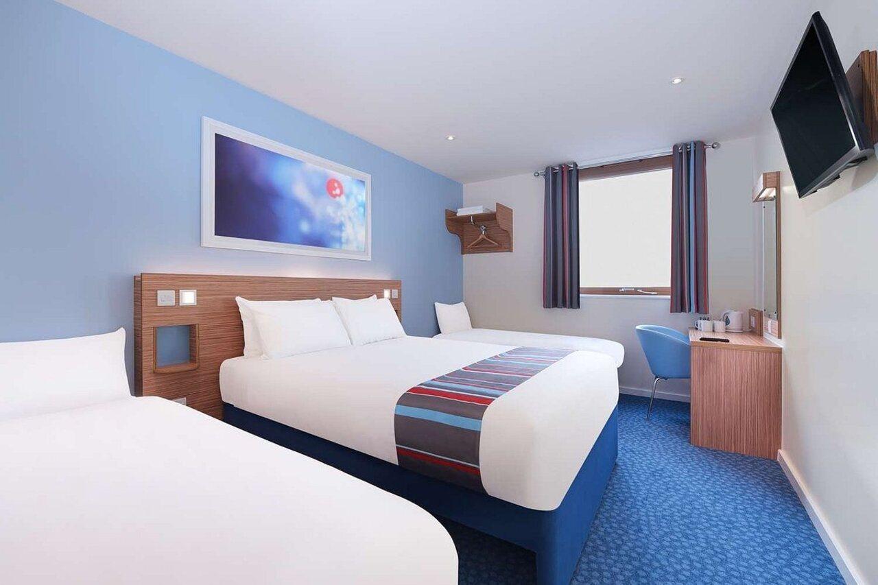 Travelodge Manchester Central Arena Exterior photo